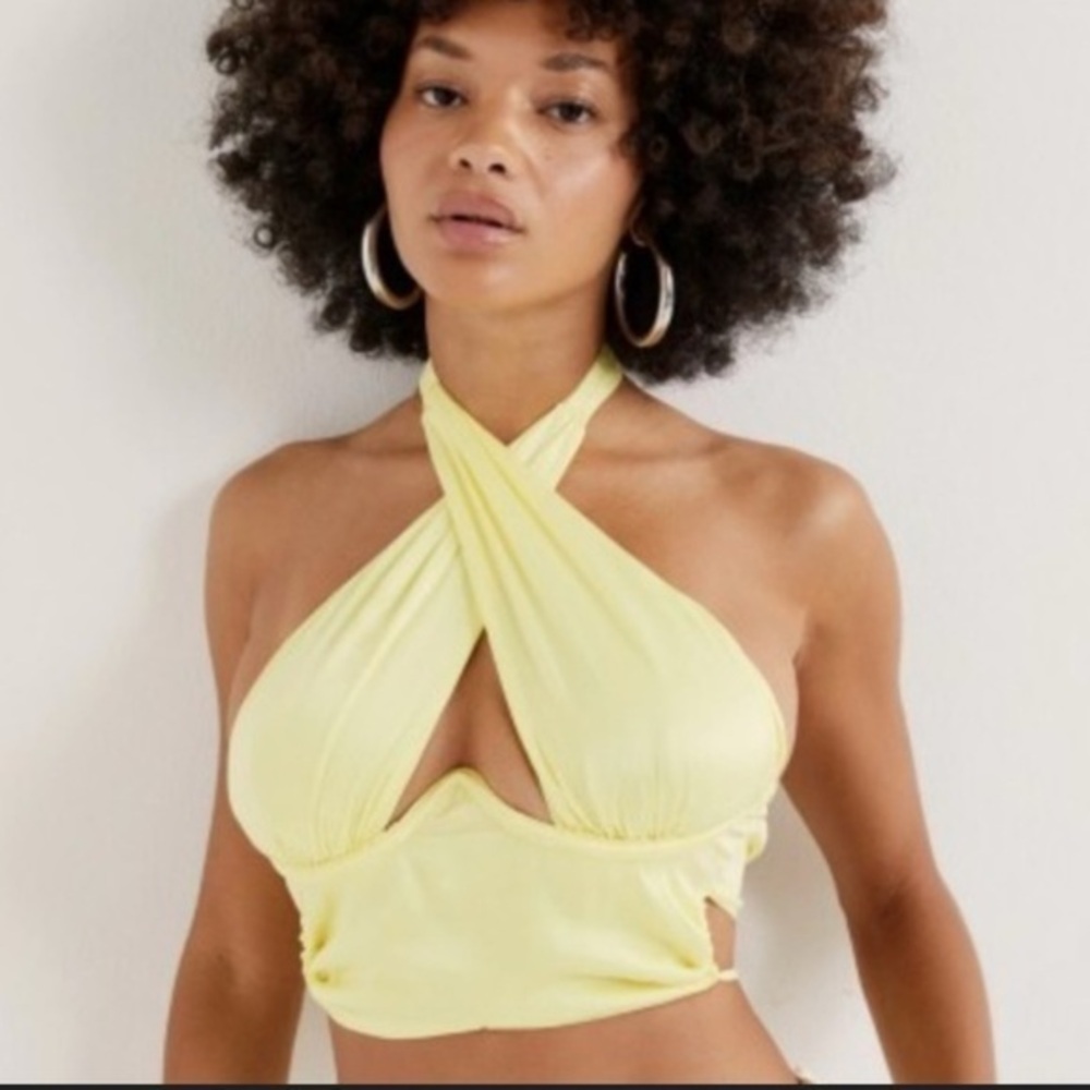 For Love  & Lemons Rana Cross front top  Yellow Halter Crop Top NWT LARGE